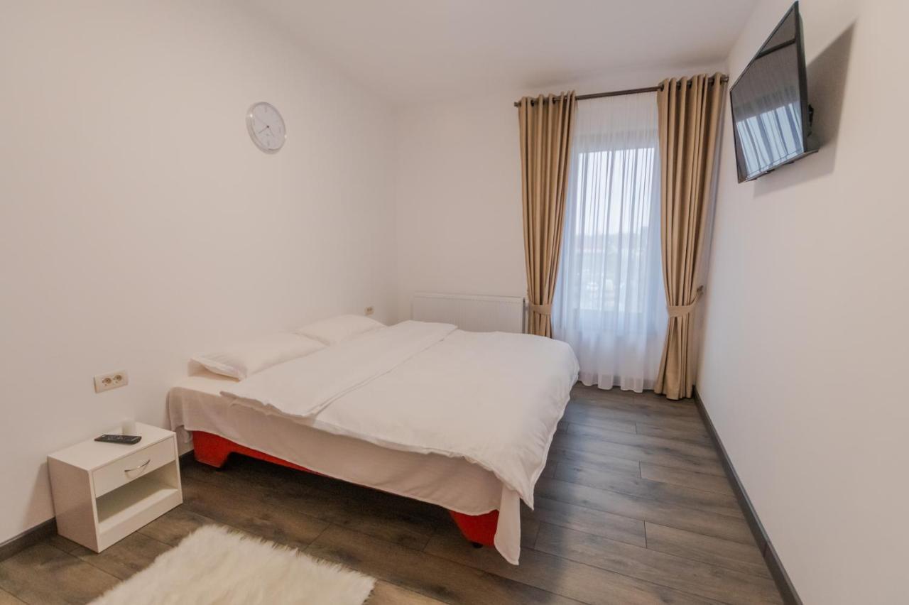 Penthouse Luxury Fălticeni Buitenkant foto
