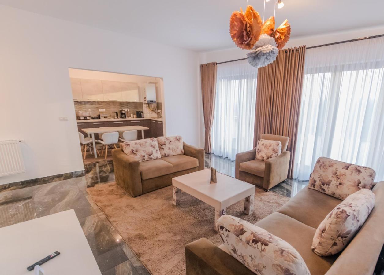Penthouse Luxury Fălticeni Buitenkant foto
