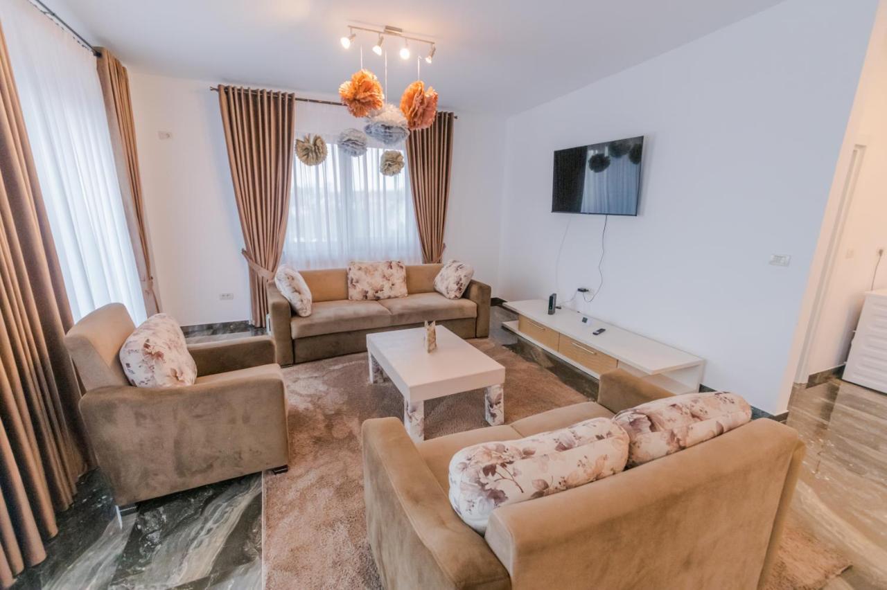 Penthouse Luxury Fălticeni Buitenkant foto